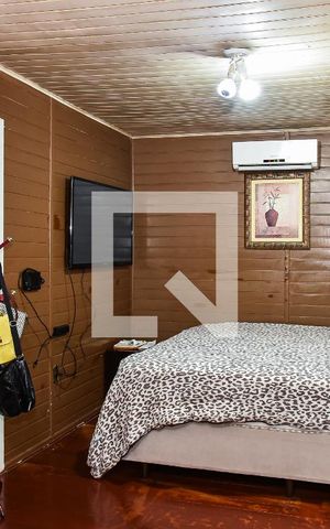 Casa à venda com 130m², 3 quartos e 3 vagas Casa à venda com 130m², 3 quartos e 3 vagasSuíte Americana
