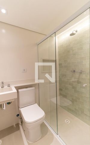 Apartamento à venda com 115m², 3 quartos e 2 vagas Apartamento à venda com 115m², 3 quartos e 2 vagasBanheiro da Suíte 2