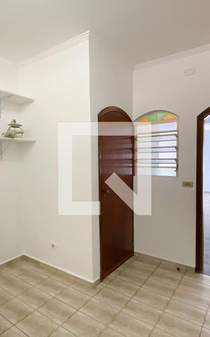 Casa à venda com 213m², 3 quartos e 3 vagas Casa à venda com 213m², 3 quartos e 3 vagasSuíte 1