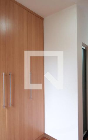 Casa à venda com 450m², 4 quartos e 3 vagasCloset