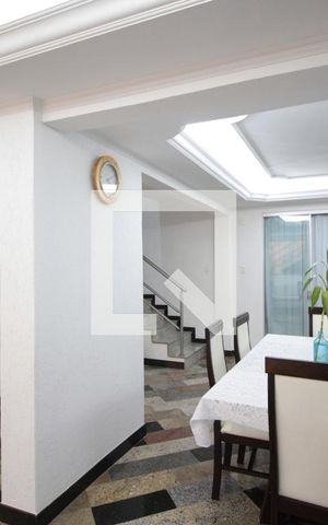 Casa à venda com 450m², 4 quartos e 3 vagasCopa