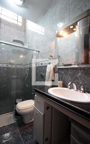 Casa à venda com 450m², 4 quartos e 3 vagasBanheiro Social