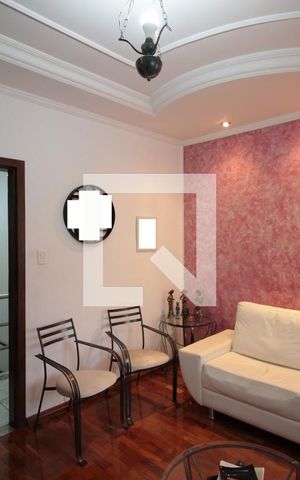 Casa à venda com 450m², 4 quartos e 3 vagasSala