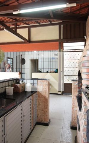 Casa à venda com 450m², 4 quartos e 3 vagasArea Gourmet