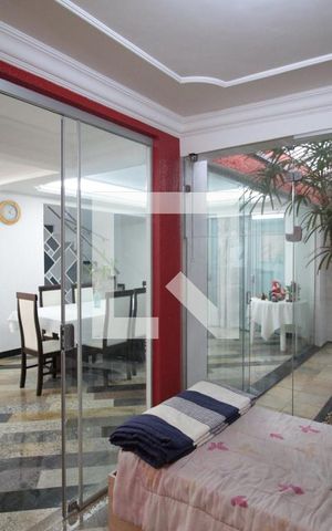 Casa à venda com 450m², 4 quartos e 3 vagasEscritório 2