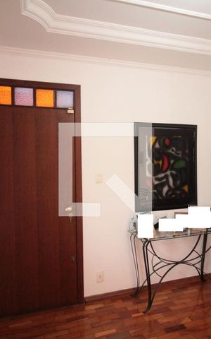 Casa à venda com 450m², 4 quartos e 3 vagasSala