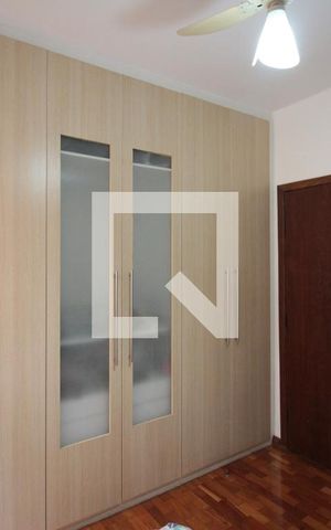 Casa à venda com 450m², 4 quartos e 3 vagasQuarto 1