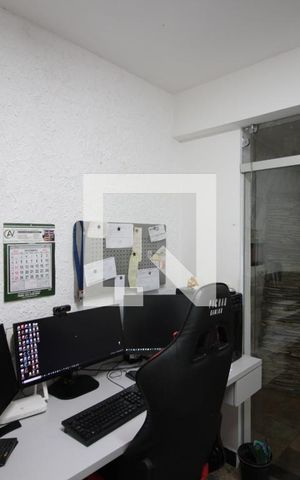 Casa à venda com 450m², 4 quartos e 3 vagasEscritório 1