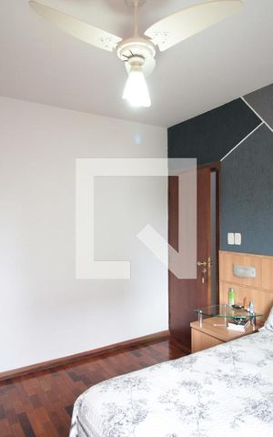 Casa à venda com 450m², 4 quartos e 3 vagasSuite