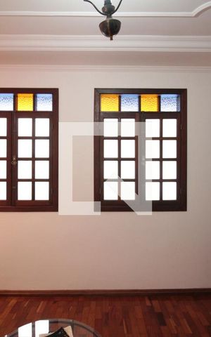 Casa à venda com 450m², 4 quartos e 3 vagasSala