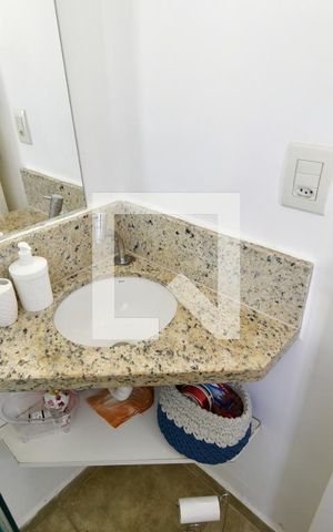 Casa de condomínio para alugar com 81m², 2 quartos e 1 vagaBanheiro Suíte