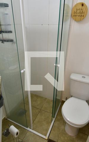 Casa de condomínio para alugar com 81m², 2 quartos e 1 vagaBanheiro