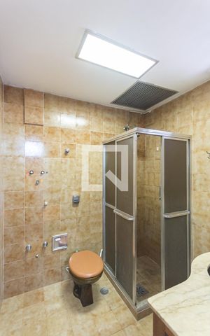 Apartamento à venda com 71m², 2 quartos e 1 vagaBanheiro