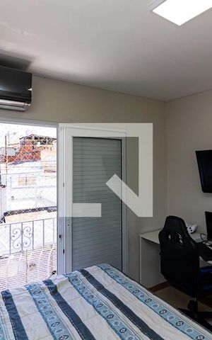 Casa à venda com 120m², 4 quartos e 2 vagas Casa à venda com 120m², 4 quartos e 2 vagasQuarto 4