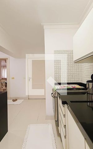 Apartamento para alugar com 115m², 4 quartos e 1 vaga Apartamento para alugar com 115m², 4 quartos e 1 vagaCozinha - Armários