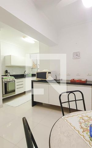 Apartamento para alugar com 115m², 4 quartos e 1 vaga Apartamento para alugar com 115m², 4 quartos e 1 vagaCozinha
