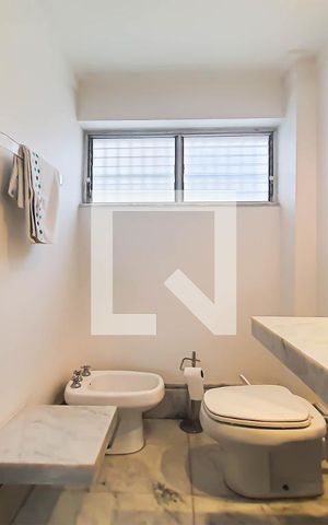 Apartamento para alugar com 115m², 4 quartos e 1 vaga Apartamento para alugar com 115m², 4 quartos e 1 vagaBanheiro da Suíte