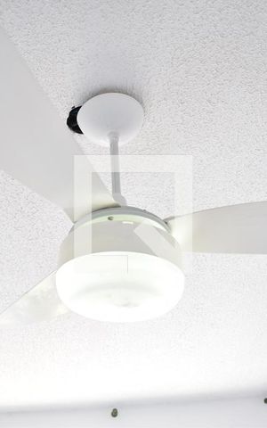 Apartamento para alugar com 45m², 2 quartos e 1 vagaSala - Ventilador de Teto