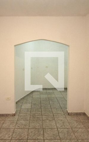 Casa para alugar com 150m², 2 quartos e 2 vagas Casa para alugar com 150m², 2 quartos e 2 vagasQuarto