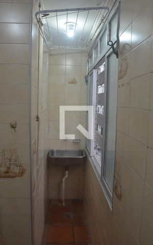 Apartamento para alugar com 63m², 2 quartos e 1 vagaÁrea de Serviço