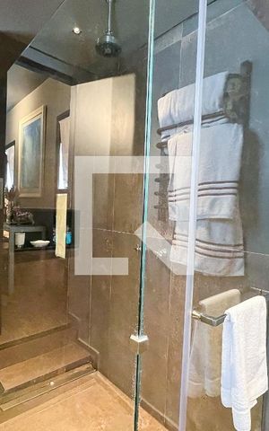 Apartamento à venda com 136m², 1 quarto e 1 vagaBanheiro 