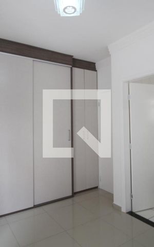 Apartamento para alugar com 78m², 2 quartos e 1 vagaSuíte