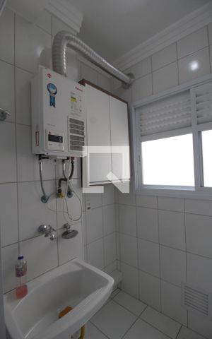 Apartamento para alugar com 78m², 2 quartos e 1 vagaÁrea de Serviço