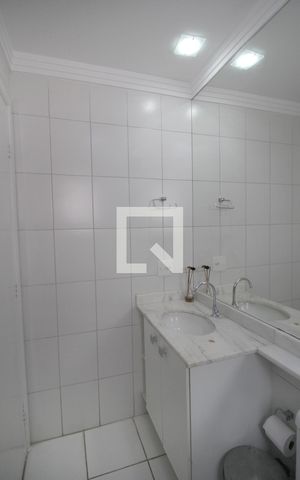 Apartamento para alugar com 78m², 2 quartos e 1 vagaBanheiro da Suíte
