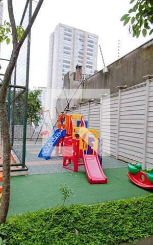 Apartamento à venda com 71m², 2 quartos e 2 vagasÁrea comum - Playground