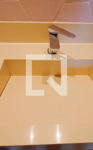 Apartamento à venda com 71m², 2 quartos e 2 vagasBanheiro 