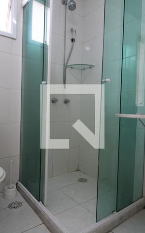 Apartamento à venda com 74m², 3 quartos e 1 vagaBanheiro da suíte