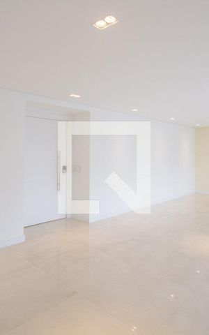 Apartamento à venda com 250m², 3 quartos e 4 vagasSala