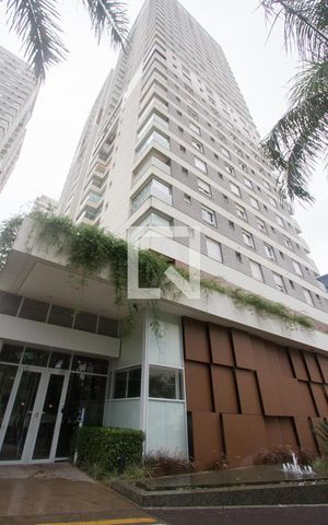 Apartamento à venda com 250m², 3 quartos e 4 vagasFachada