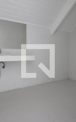 Casa de condomínio à venda com 470m², 4 quartos e 4 vagasBanheiro do sótão
