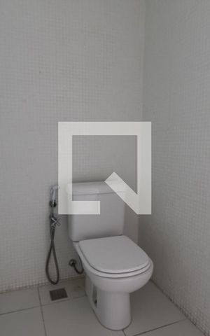 Casa de condomínio à venda com 470m², 4 quartos e 4 vagasBanheiro da Suíte 3