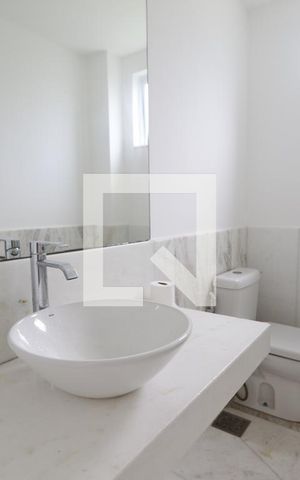 Casa de condomínio à venda com 470m², 4 quartos e 4 vagasLavabo