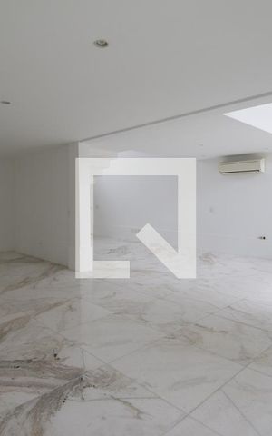 Casa de condomínio à venda com 470m², 4 quartos e 4 vagassala