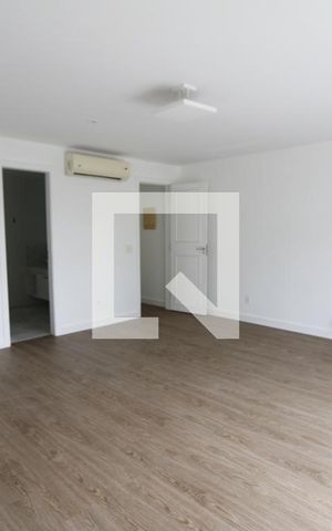 Casa de condomínio à venda com 470m², 4 quartos e 4 vagasSuíte 1