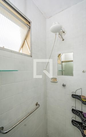 Apartamento à venda com 140m², 3 quartos e 1 vaga Apartamento à venda com 140m², 3 quartos e 1 vagaBanheiro Social 1