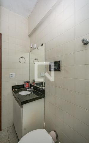 Apartamento à venda com 140m², 3 quartos e 1 vaga Apartamento à venda com 140m², 3 quartos e 1 vagaBanheiro Social 1