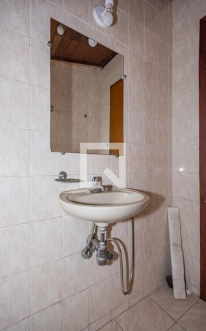Apartamento à venda com 140m², 3 quartos e 1 vaga Apartamento à venda com 140m², 3 quartos e 1 vagaBanheiro Social 2