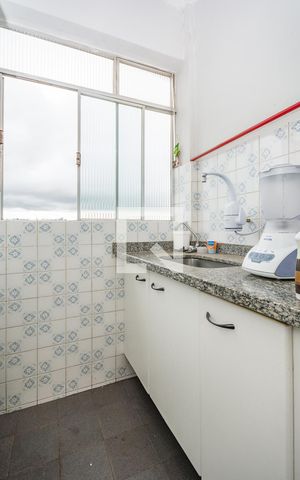 Apartamento à venda com 140m², 3 quartos e 1 vaga Apartamento à venda com 140m², 3 quartos e 1 vagaCozinha