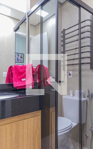 Apartamento à venda com 124m², 4 quartos e 4 vagas Apartamento à venda com 124m², 4 quartos e 4 vagasBanheiro
