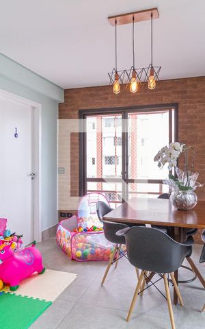 Apartamento à venda com 124m², 4 quartos e 4 vagas Apartamento à venda com 124m², 4 quartos e 4 vagasSala