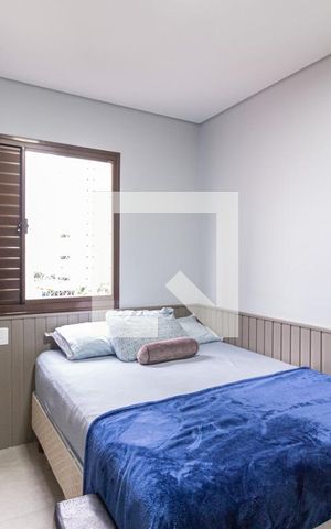 Apartamento à venda com 124m², 4 quartos e 4 vagas Apartamento à venda com 124m², 4 quartos e 4 vagasSuíte