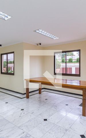 Apartamento à venda com 124m², 4 quartos e 4 vagas Apartamento à venda com 124m², 4 quartos e 4 vagasÁrea comum - Salão de festas