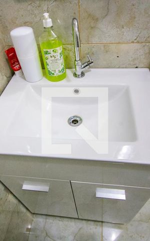 Casa à venda com 128m², 3 quartos e 3 vagas Casa à venda com 128m², 3 quartos e 3 vagasLavabo