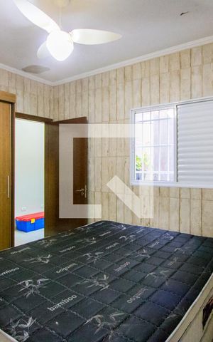 Casa à venda com 128m², 3 quartos e 3 vagas Casa à venda com 128m², 3 quartos e 3 vagasQuarto 1
