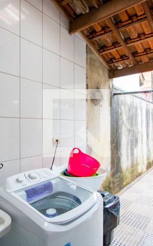 Casa à venda com 128m², 3 quartos e 3 vagas Casa à venda com 128m², 3 quartos e 3 vagasÁrea de serviço