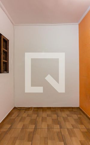 Casa à venda com 120m², 4 quartos e 1 vaga Casa à venda com 120m², 4 quartos e 1 vagaSala